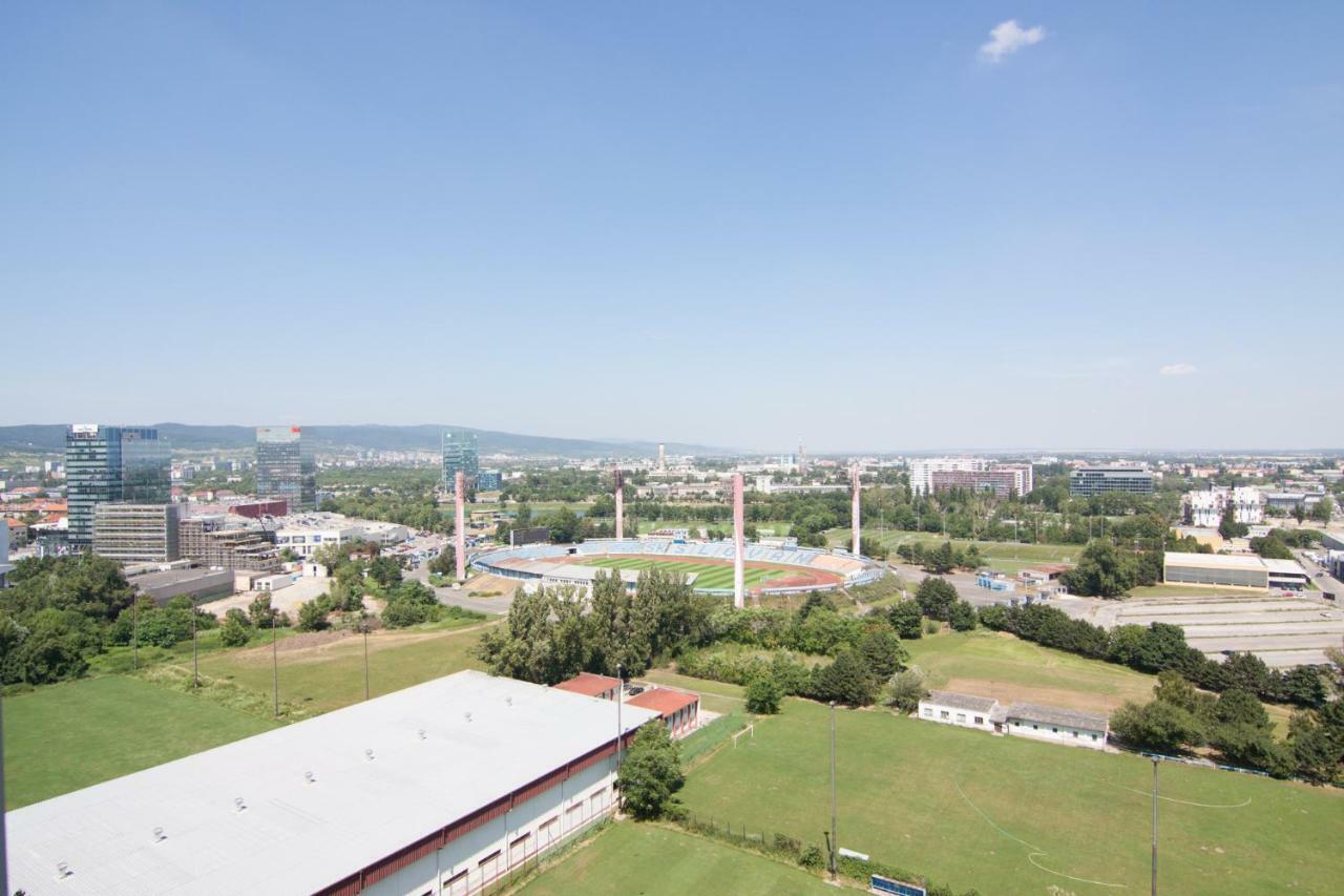 Juls Apartment Next To Football And Hockey Stadium Bratislava Ngoại thất bức ảnh